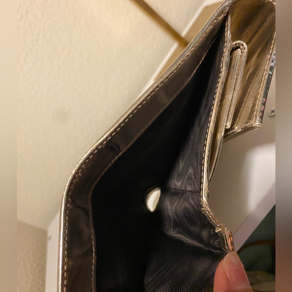 Gucci Beige Monogram Small Fold Wallet with Metallic Trim - Picture 7 of 16